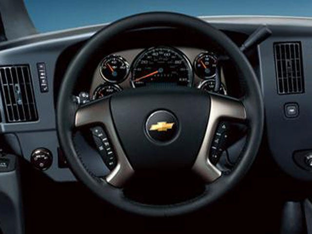 2009 Chevrolet Express Cargo Van RWD 1500 135"