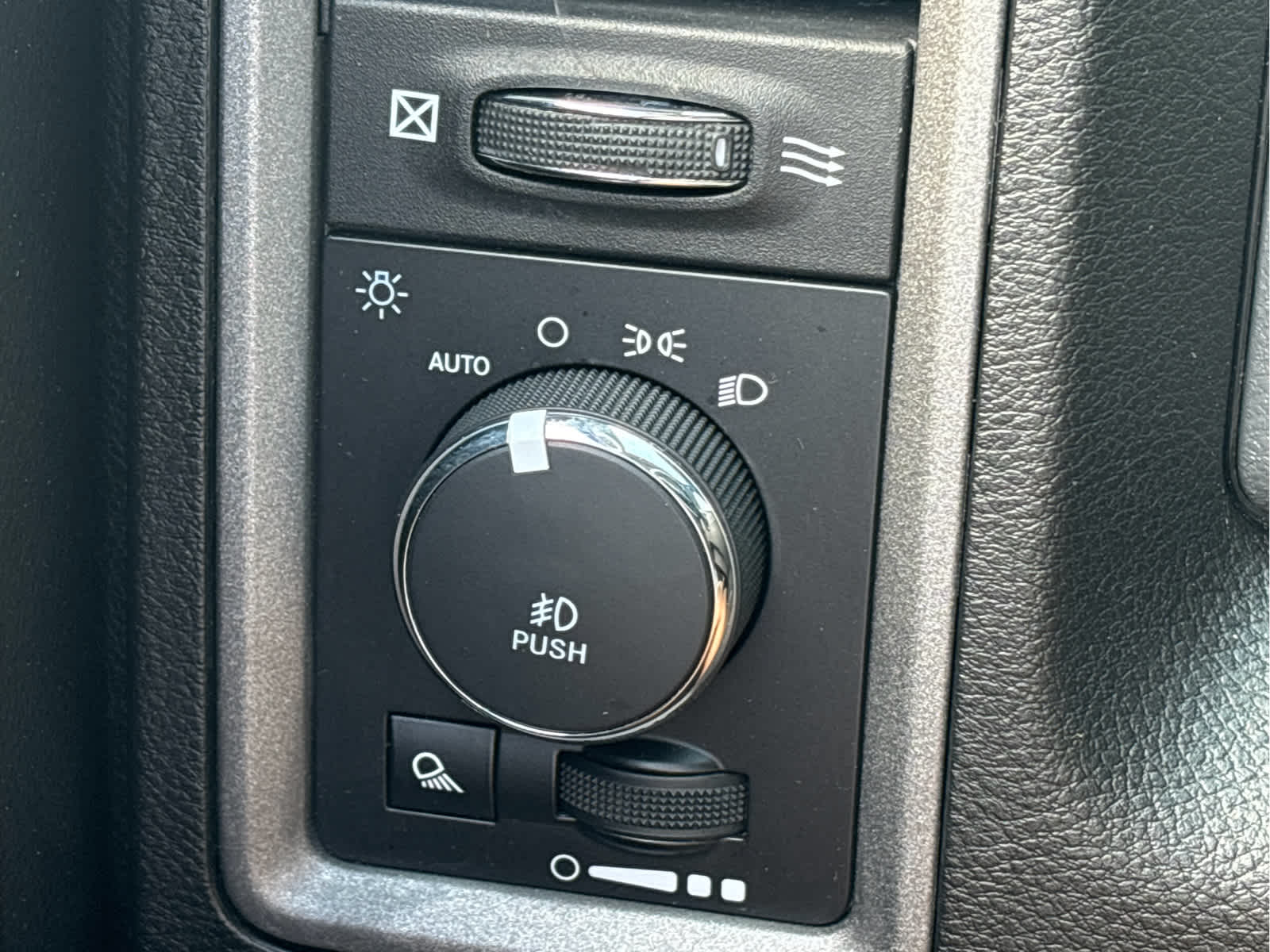 2019 RAM 1500 Classic Express Quad Cab 4x4 6'4" Box