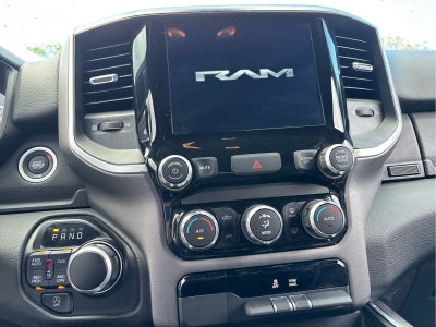 2022 RAM 1500 Big Horn Crew Cab 4x4 5'7" Box