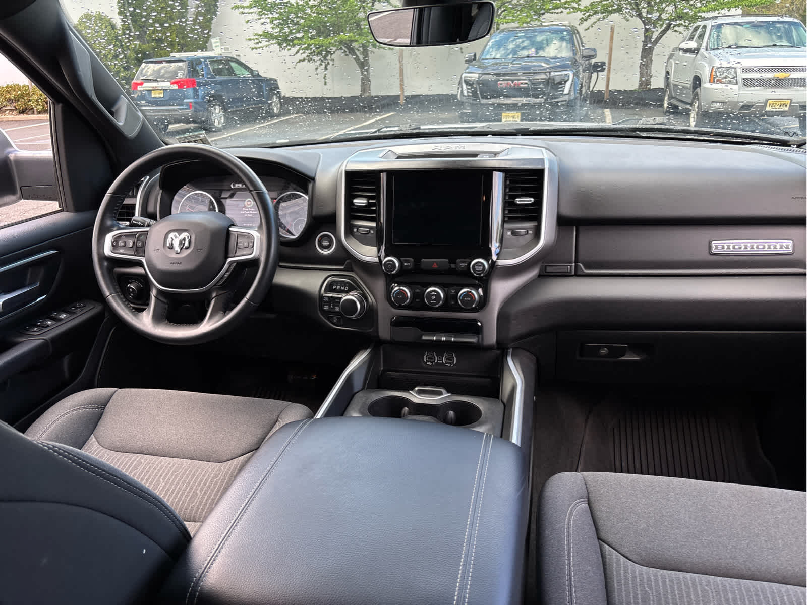 2022 RAM 1500 Big Horn Crew Cab 4x4 5'7" Box