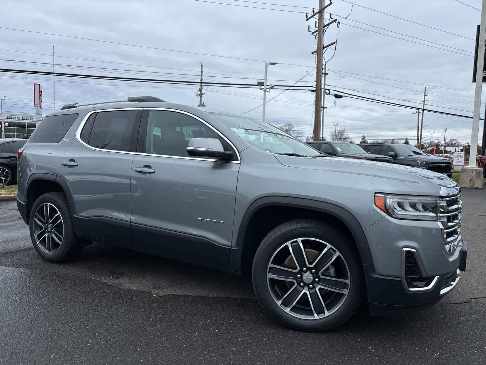 2023 GMC Acadia SLT