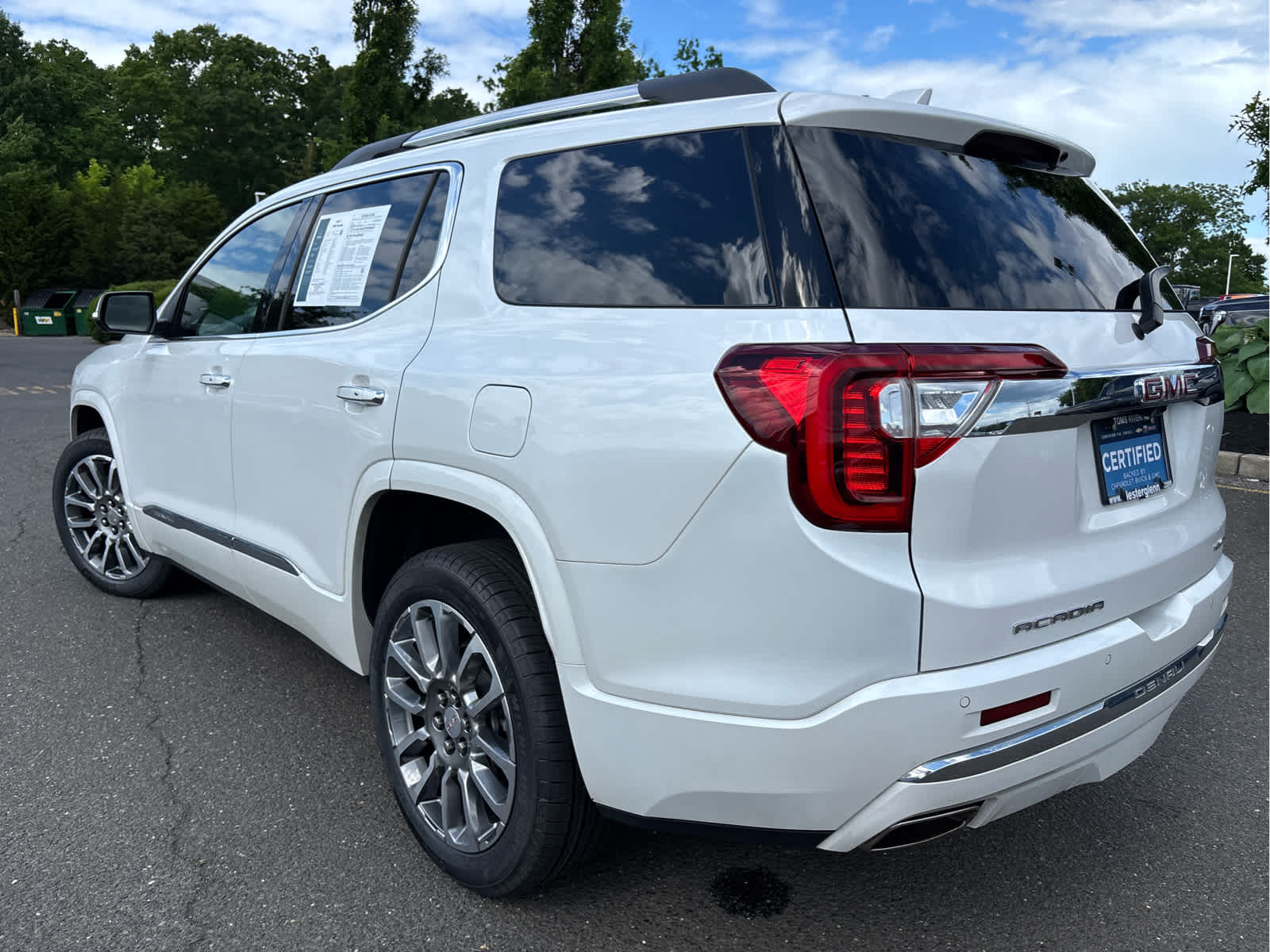 2023 GMC Acadia Denali