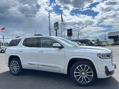 2023 GMC Acadia Denali