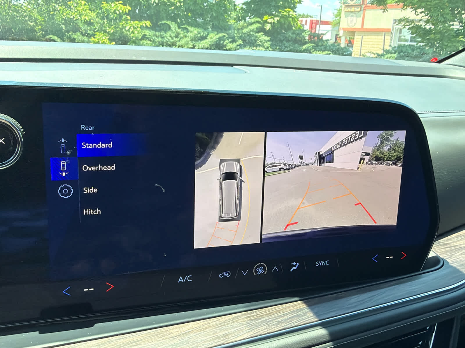 2025 Chevrolet Suburban LS