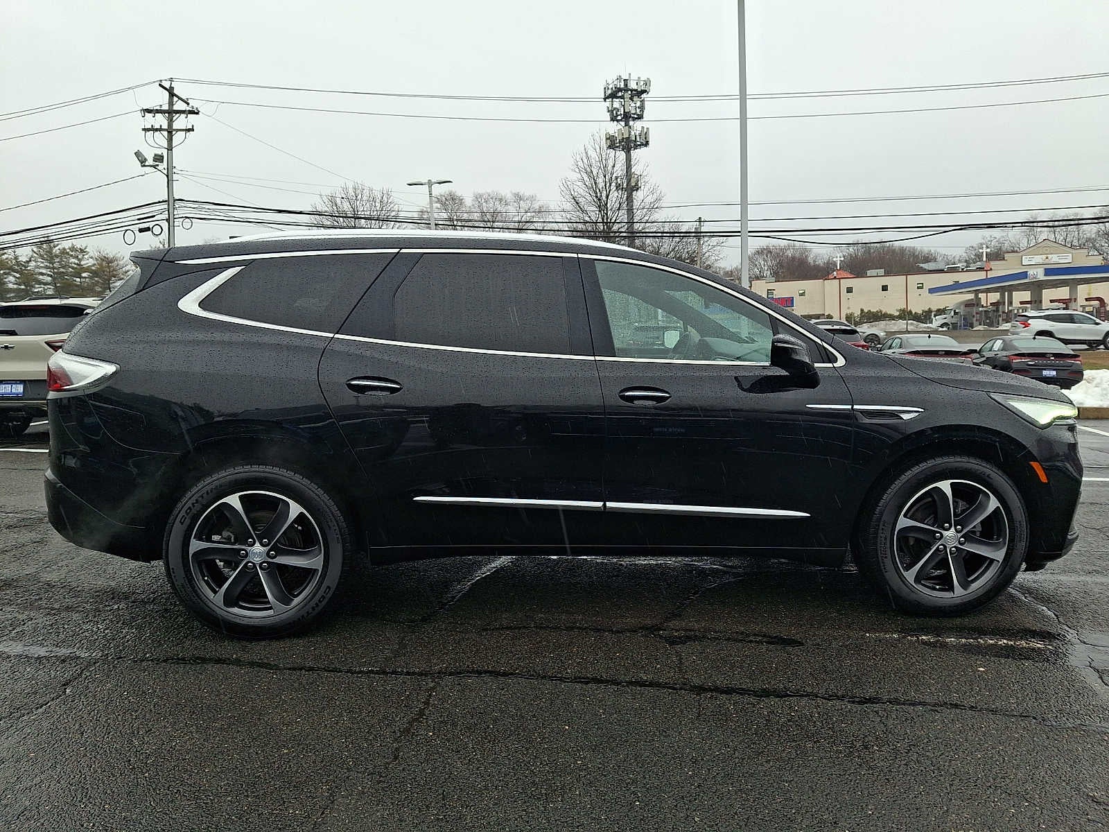 2022 Buick Enclave Essence