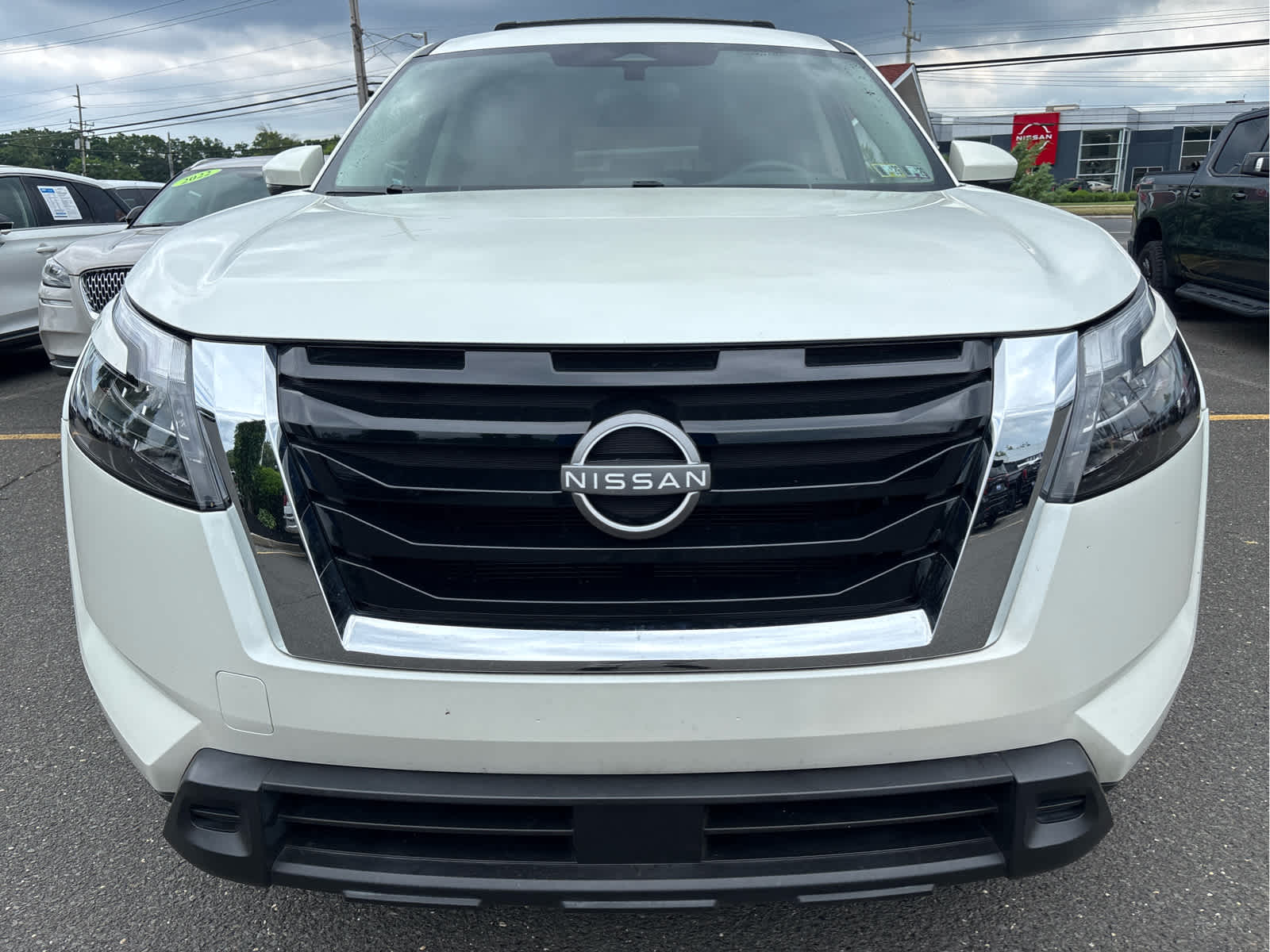 2023 Nissan Pathfinder SV 4WD