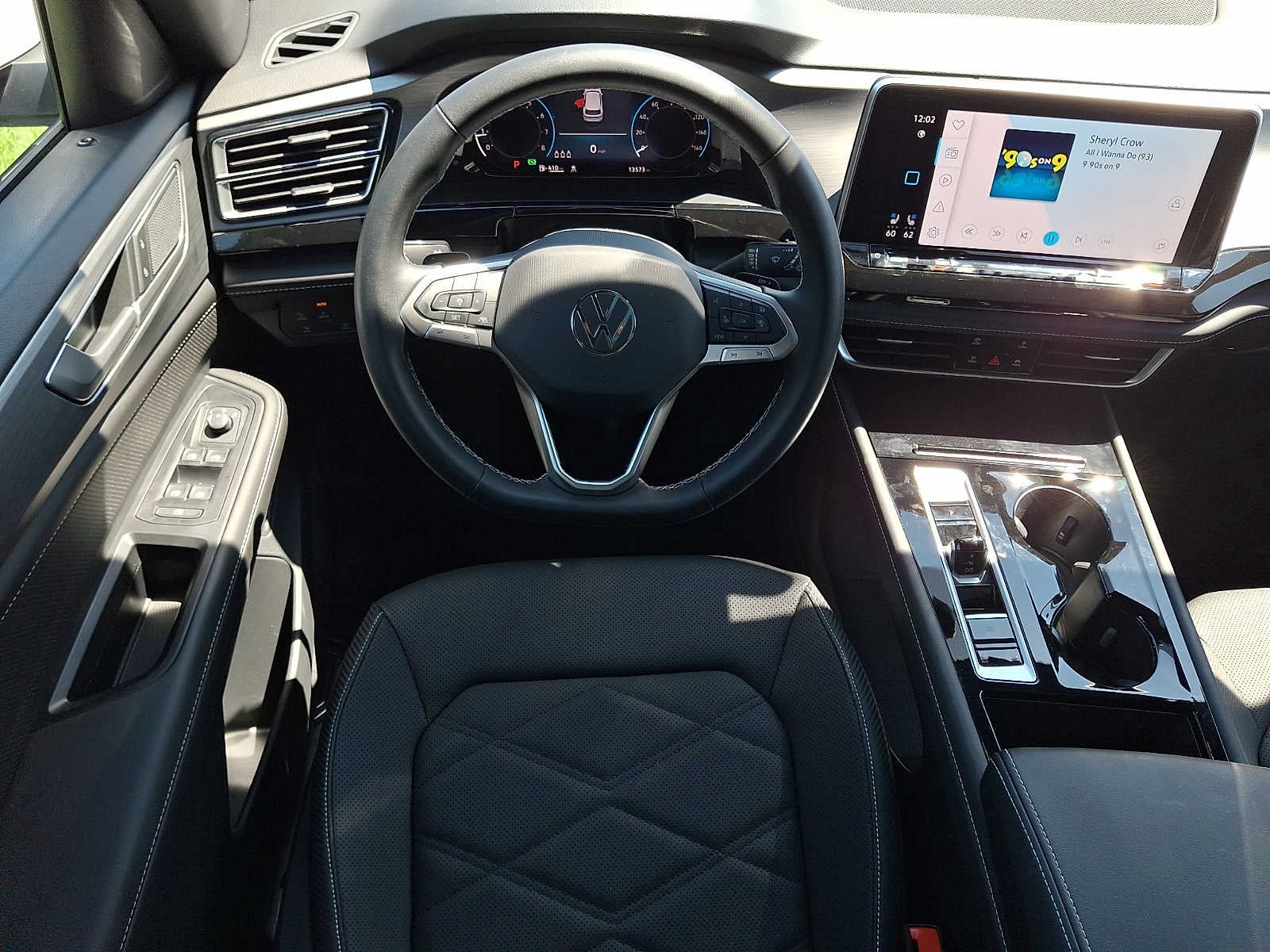 2025 Volkswagen Atlas Cross Sport 2.0T SE w/Technology
