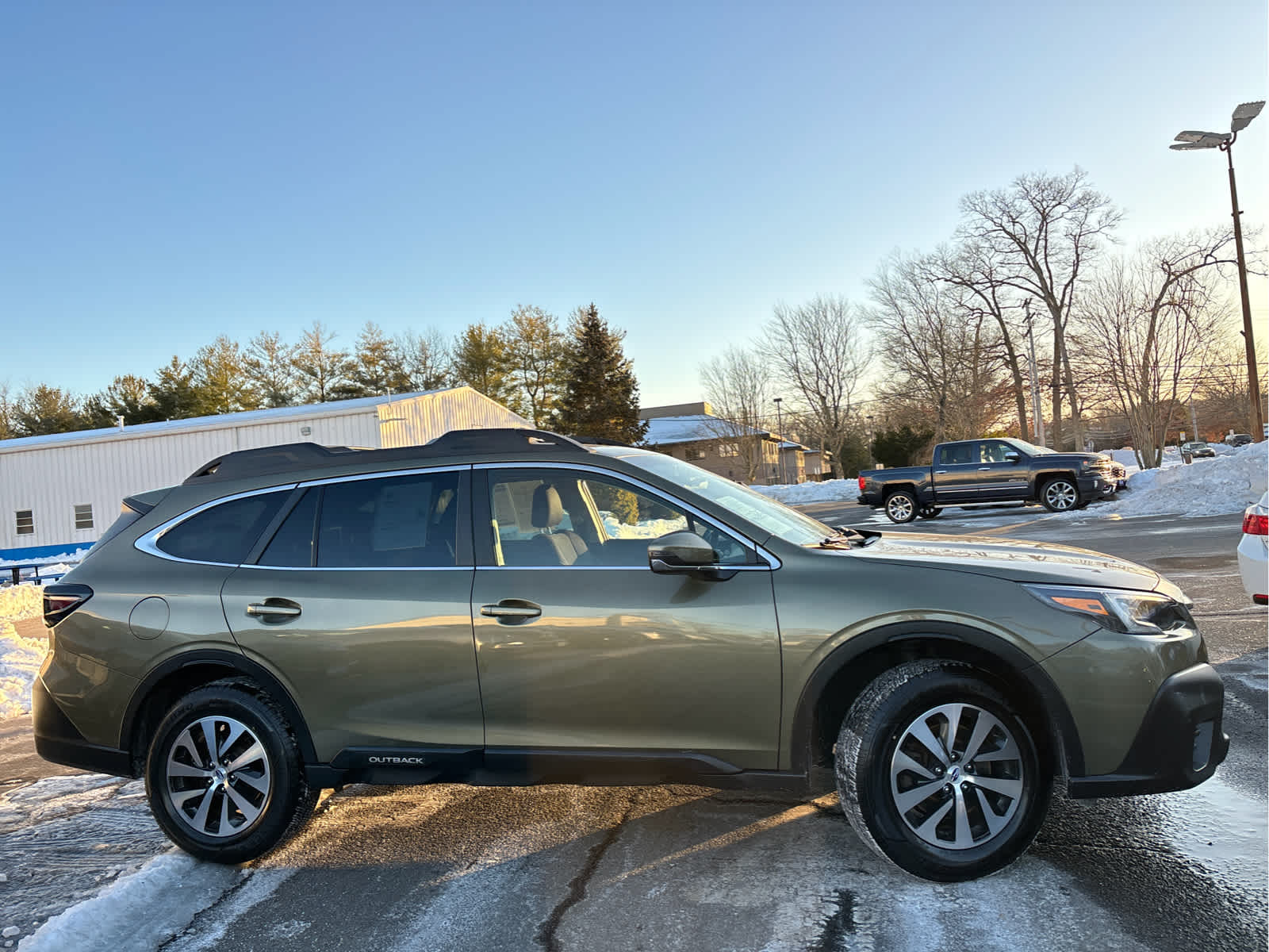 2022 Subaru Outback Premium