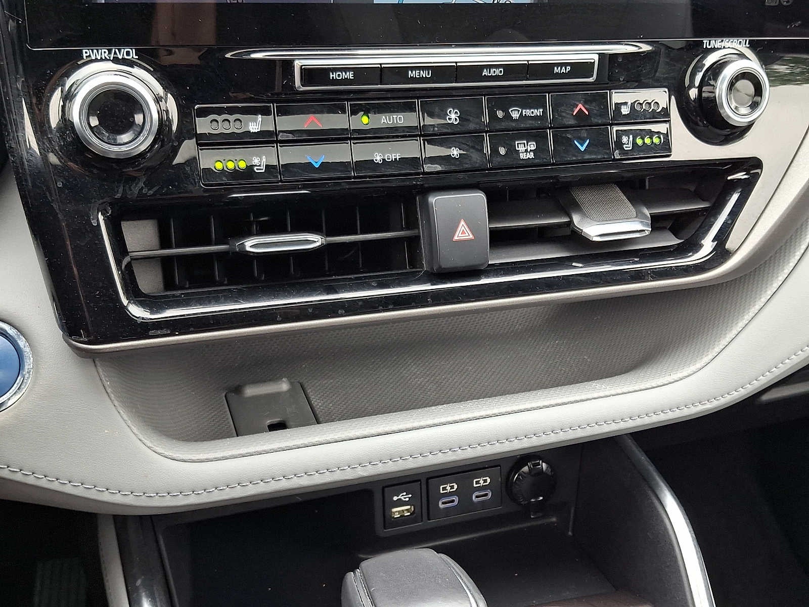 2022 Toyota Highlander Hybrid Limited