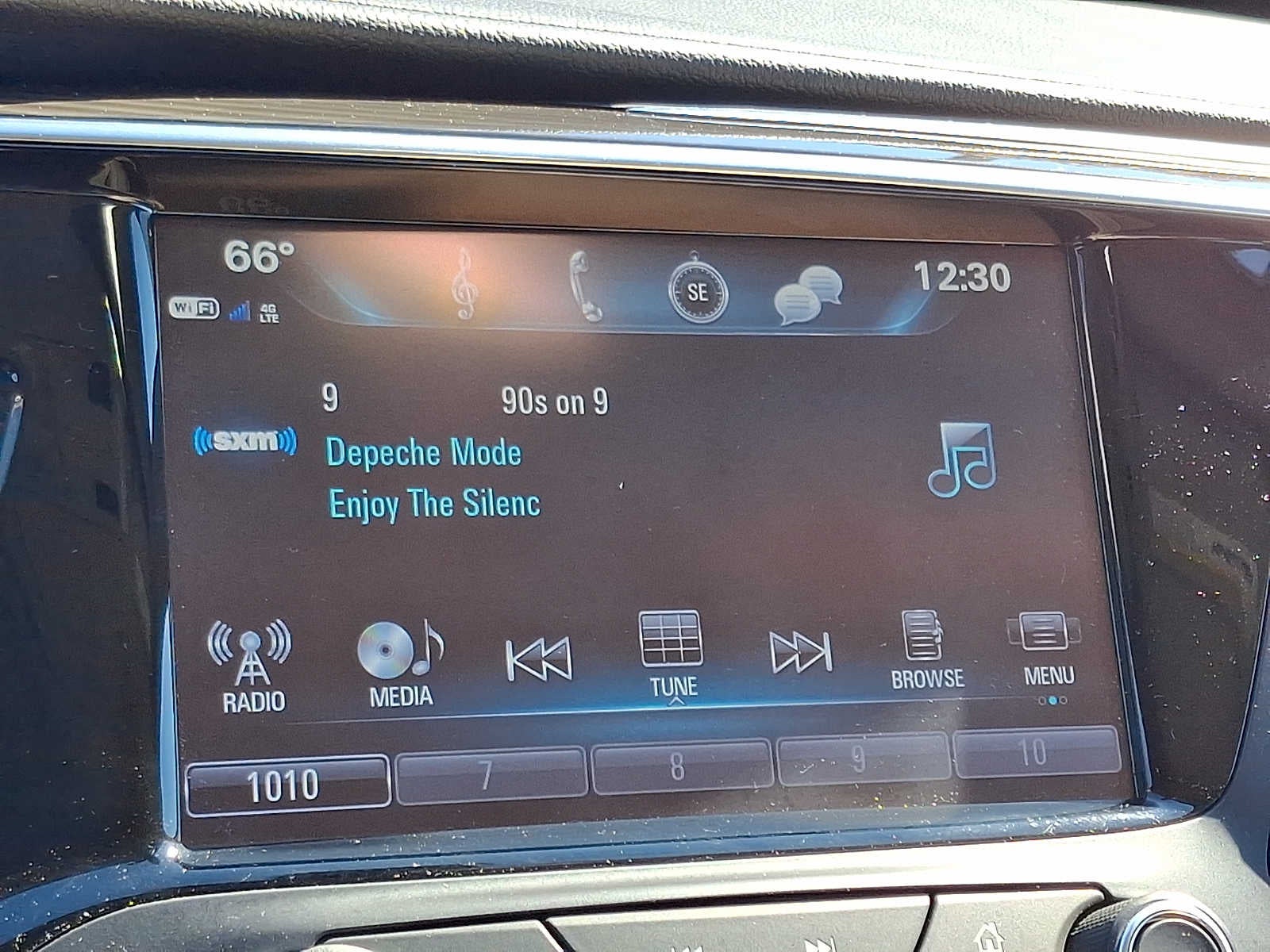 2019 Buick Envision Essence