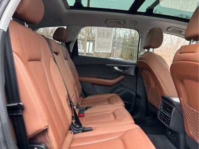2021 Audi Q7 Premium Plus