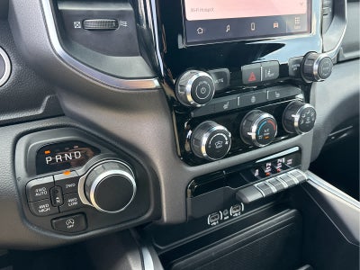2025 RAM 1500 Big Horn Crew Cab 4x4 5'7" Box