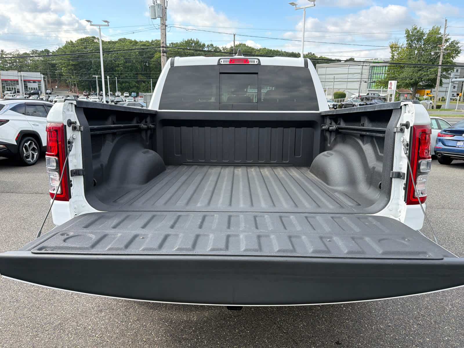 2023 RAM 1500 Big Horn Crew Cab 4x4 5'7" Box