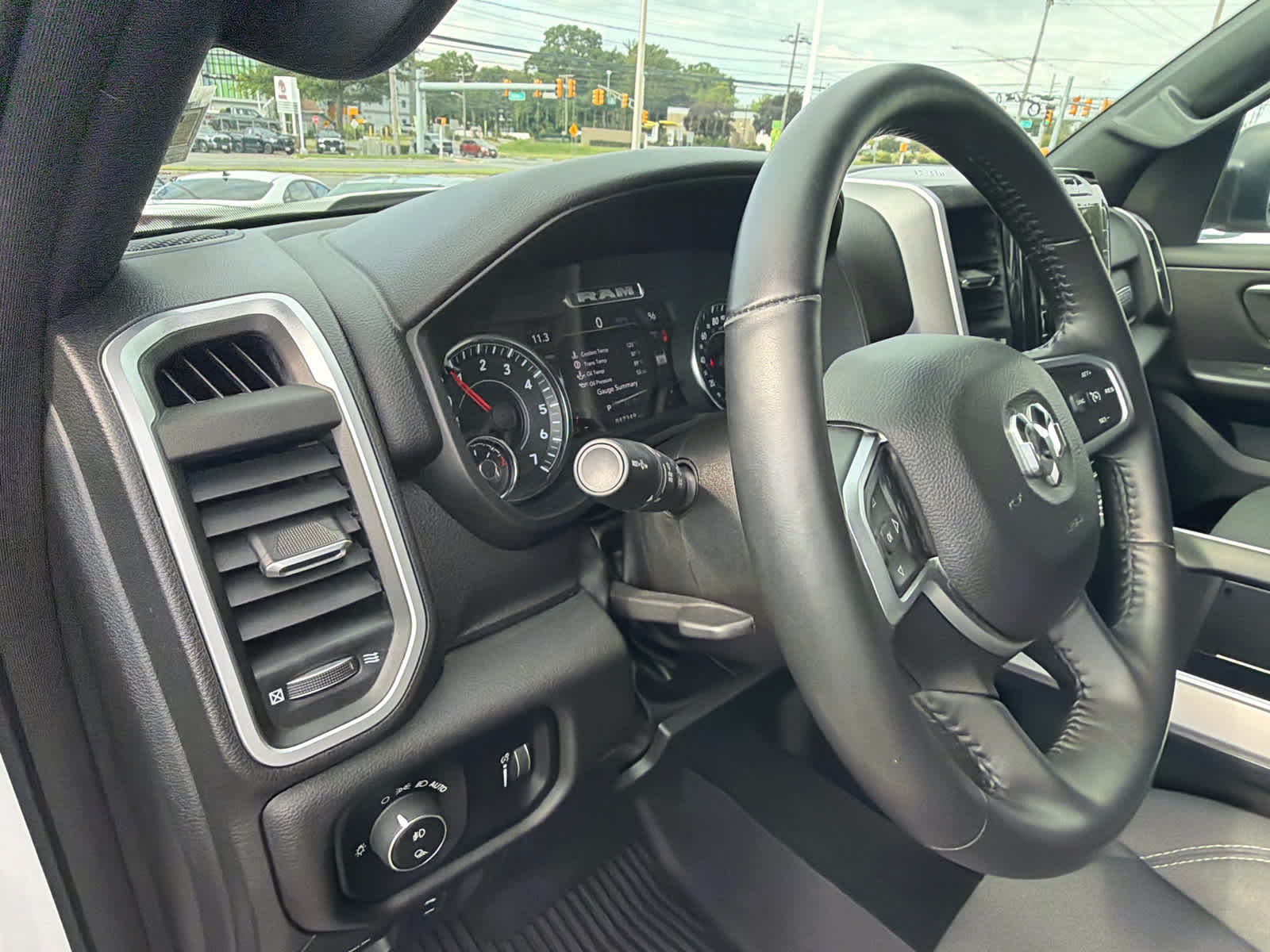 2023 RAM 1500 Big Horn Crew Cab 4x4 5'7" Box
