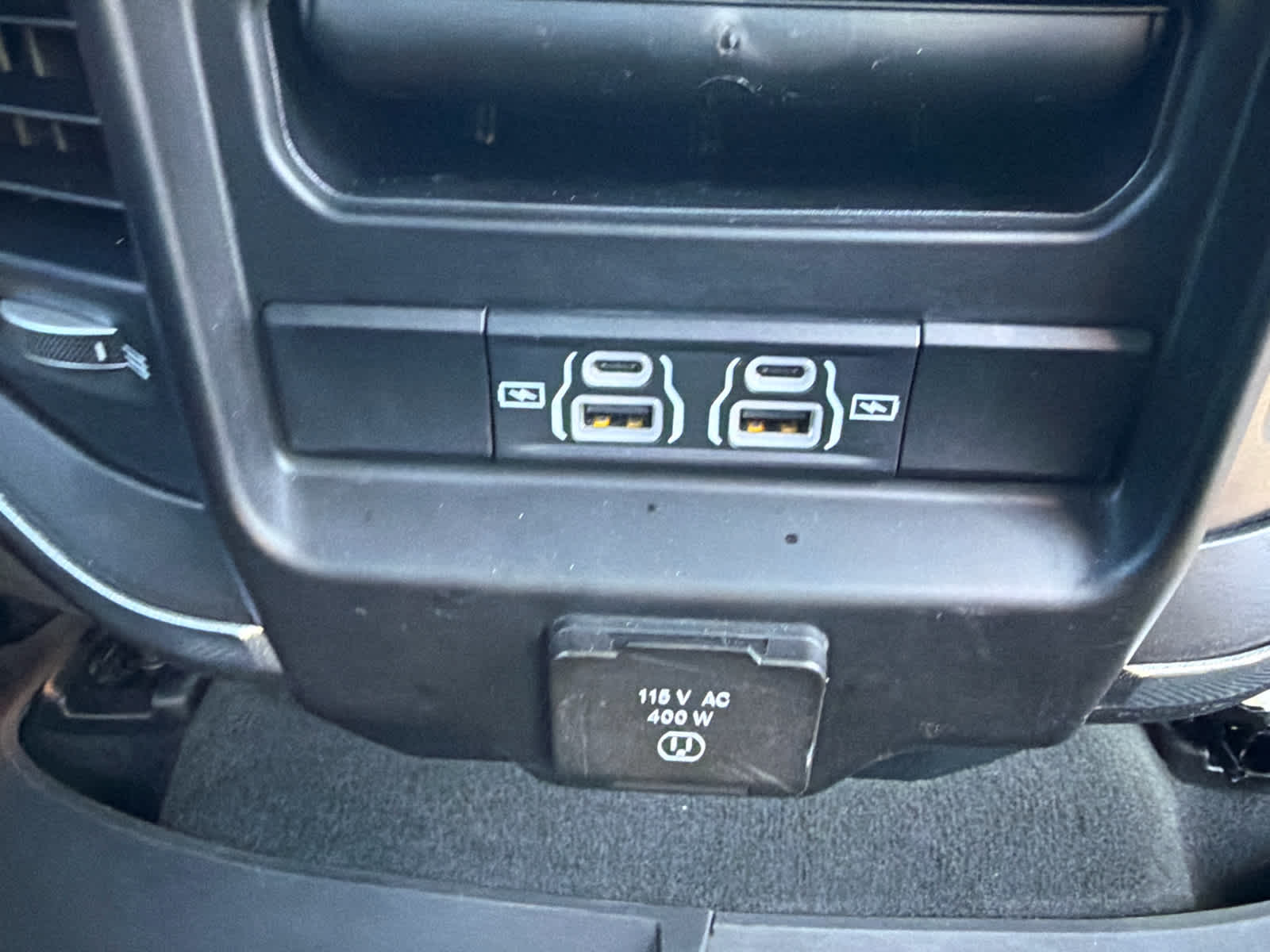 2023 RAM 1500 Laramie Crew Cab 4x4 5'7" Box