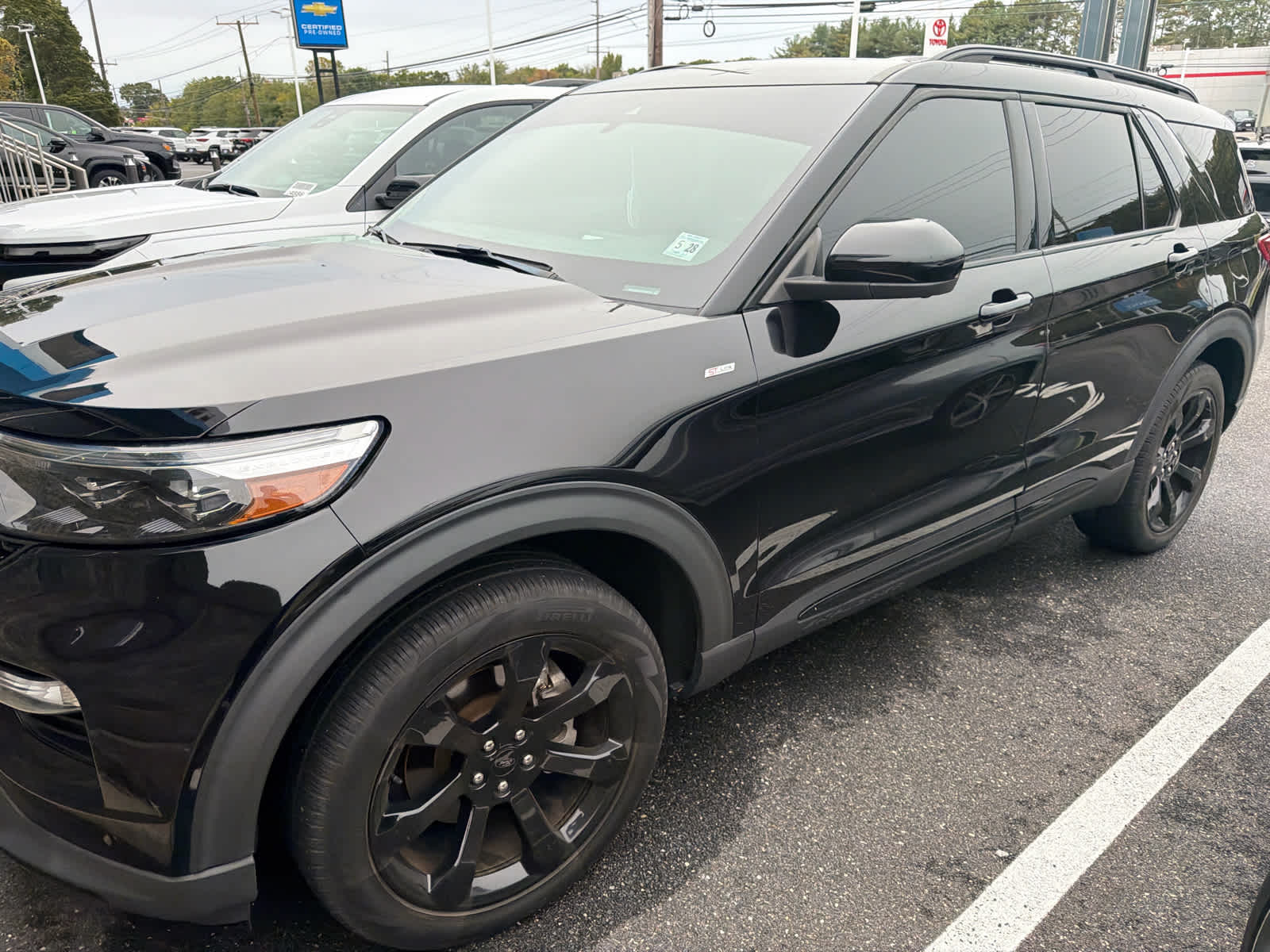 2023 Ford Explorer ST-Line