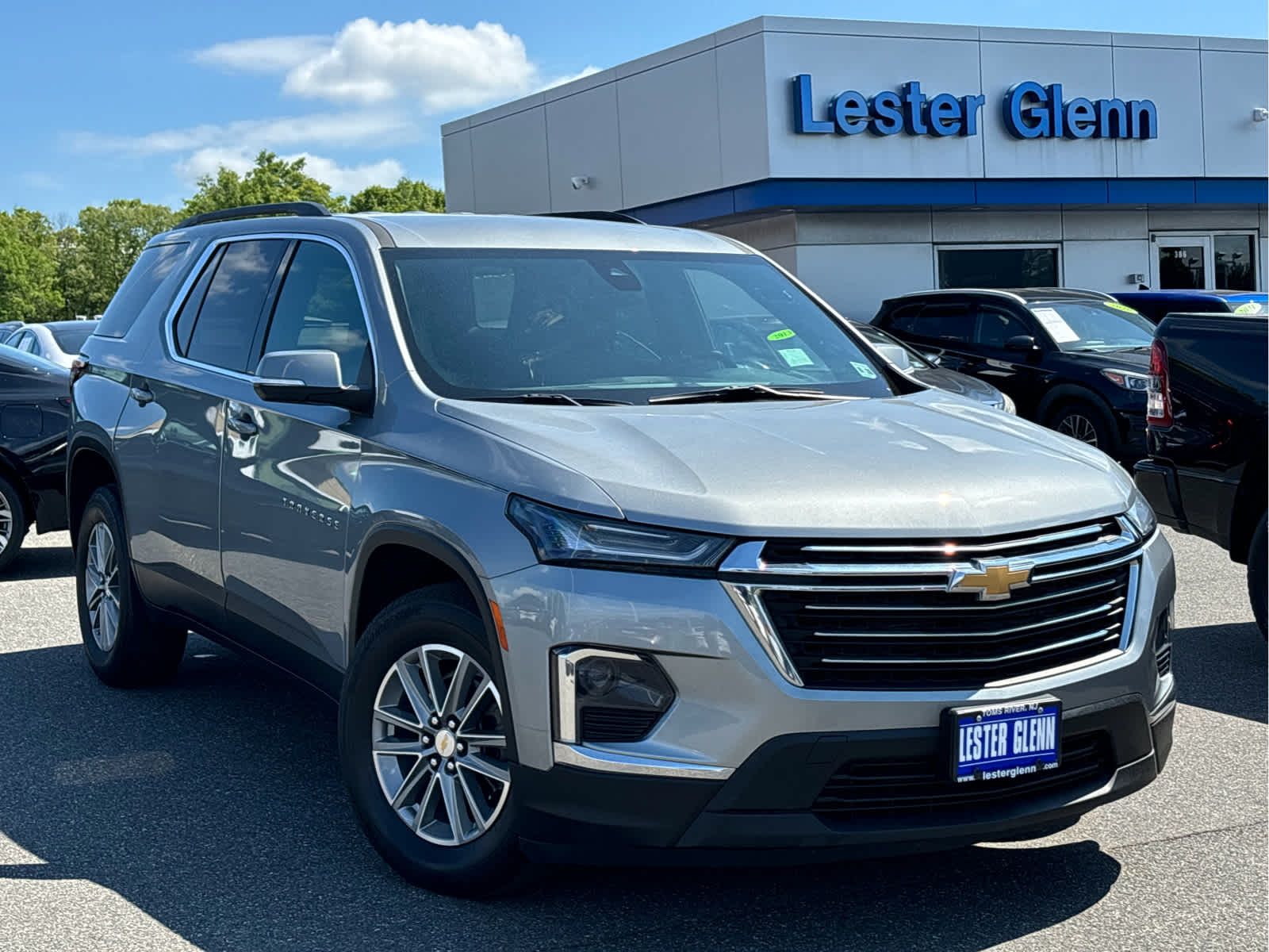 2023 Chevrolet Traverse LT Cloth