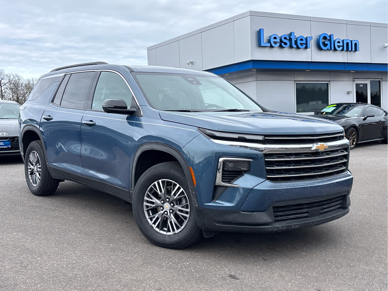 2024 Chevrolet Traverse LT