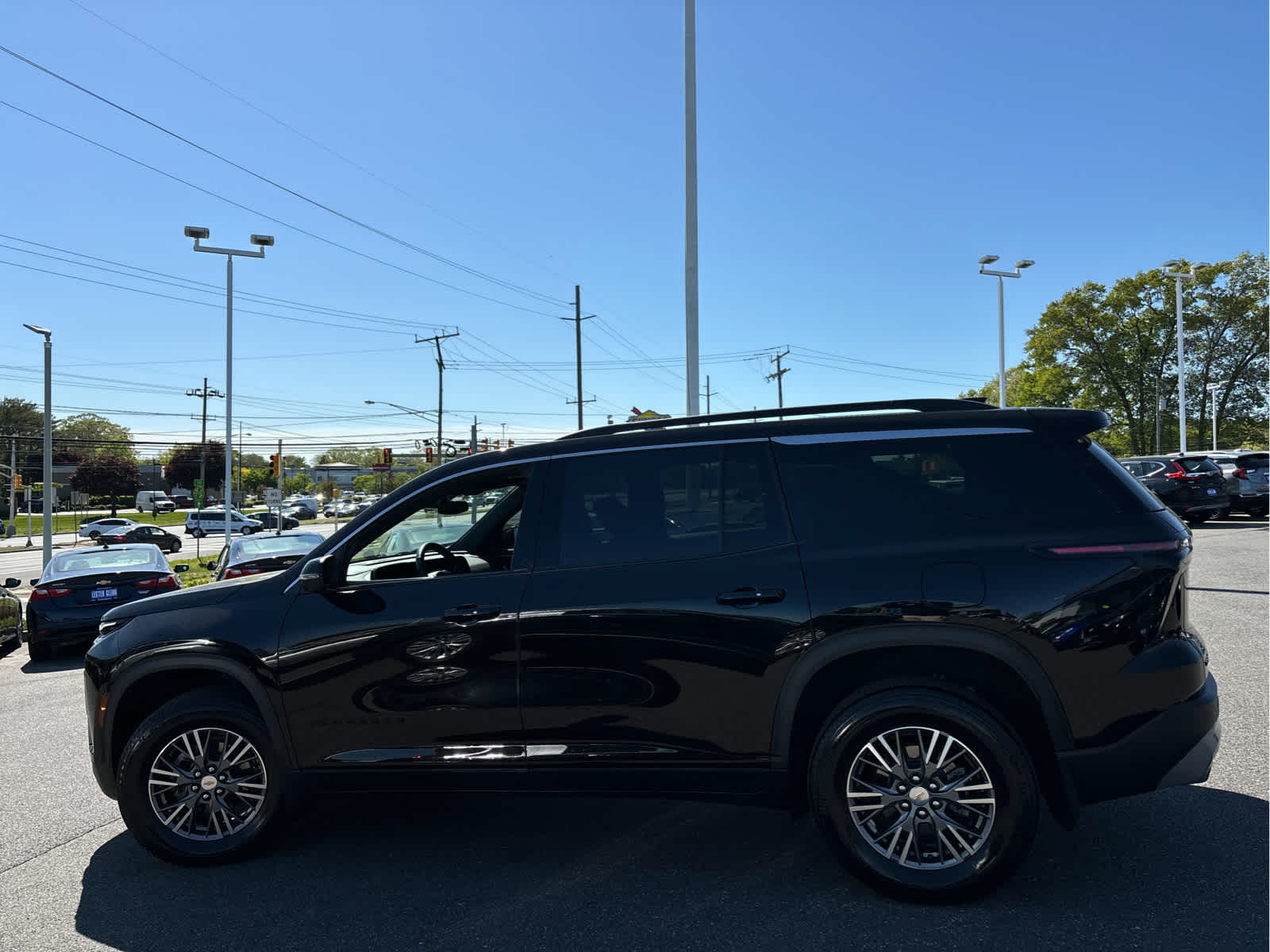 2024 Chevrolet Traverse LT