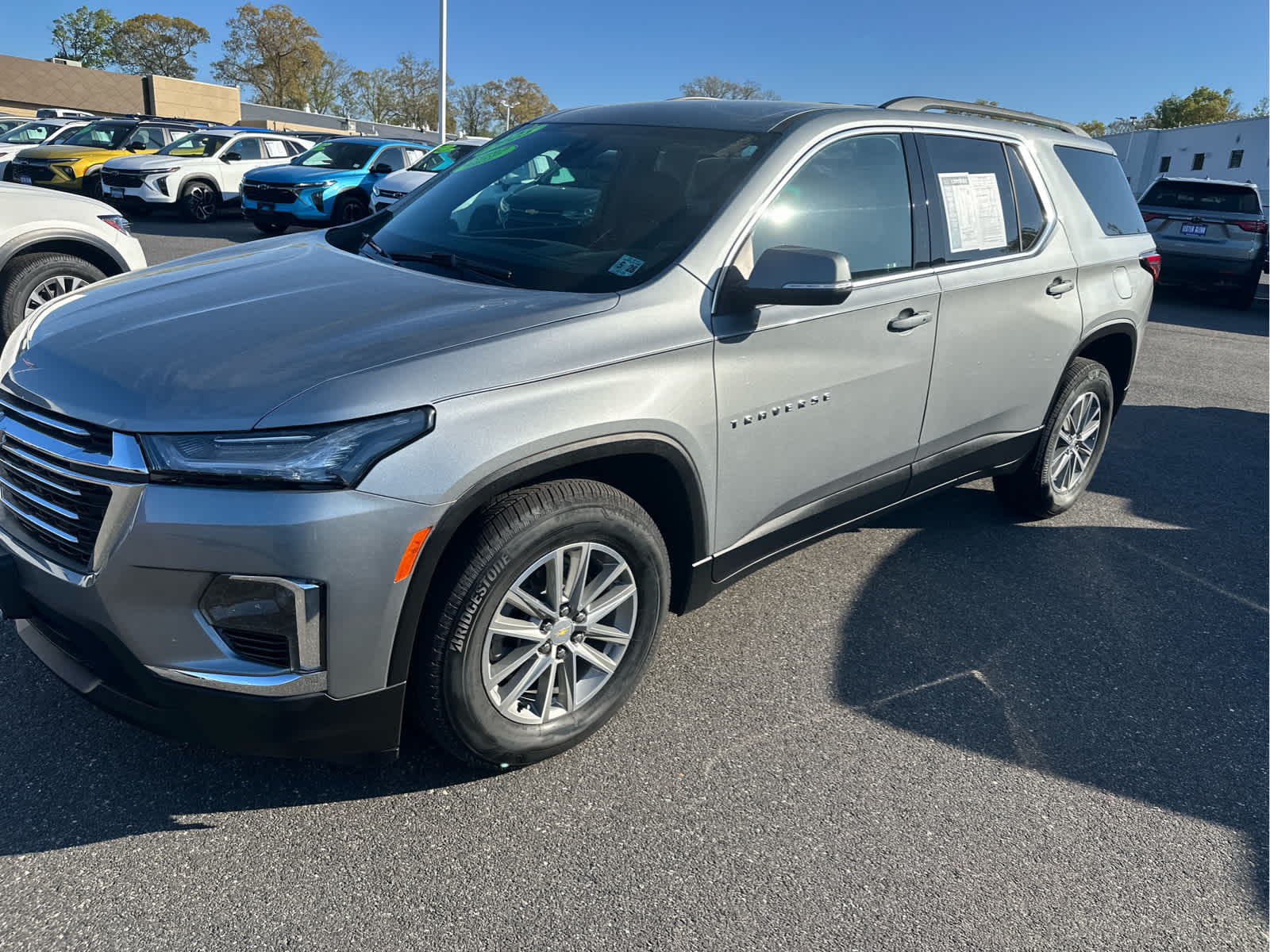 2023 Chevrolet Traverse LT Cloth