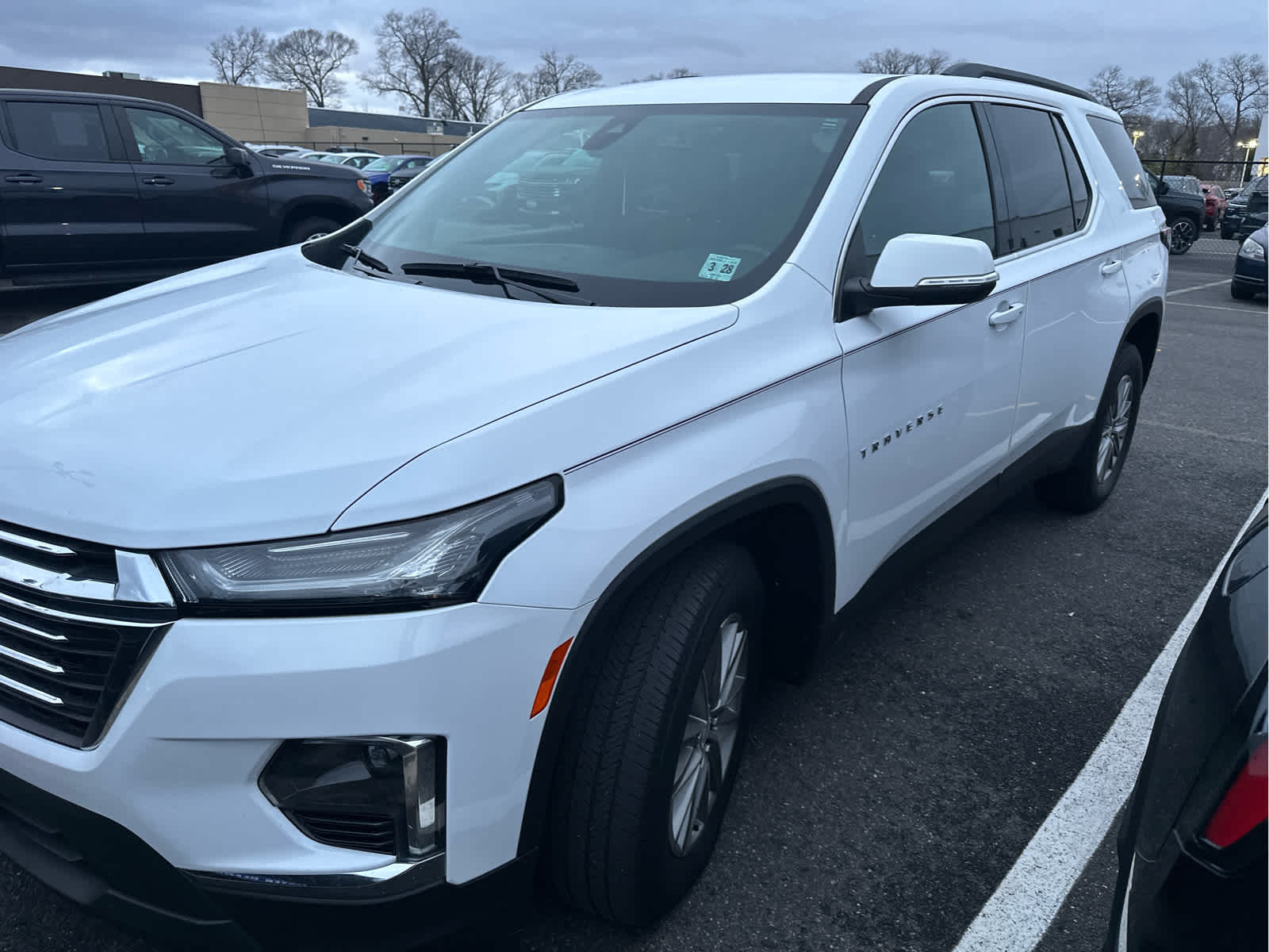 2023 Chevrolet Traverse LT Cloth