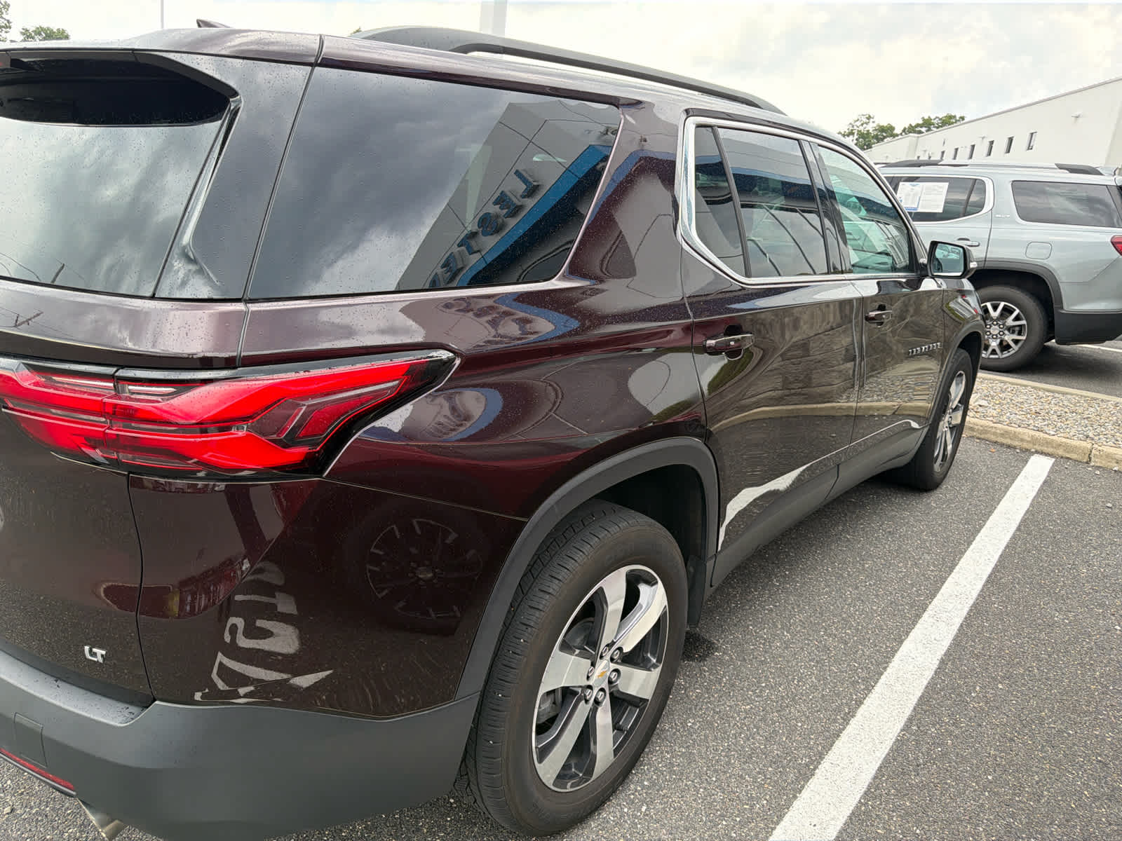 2023 Chevrolet Traverse LT Leather
