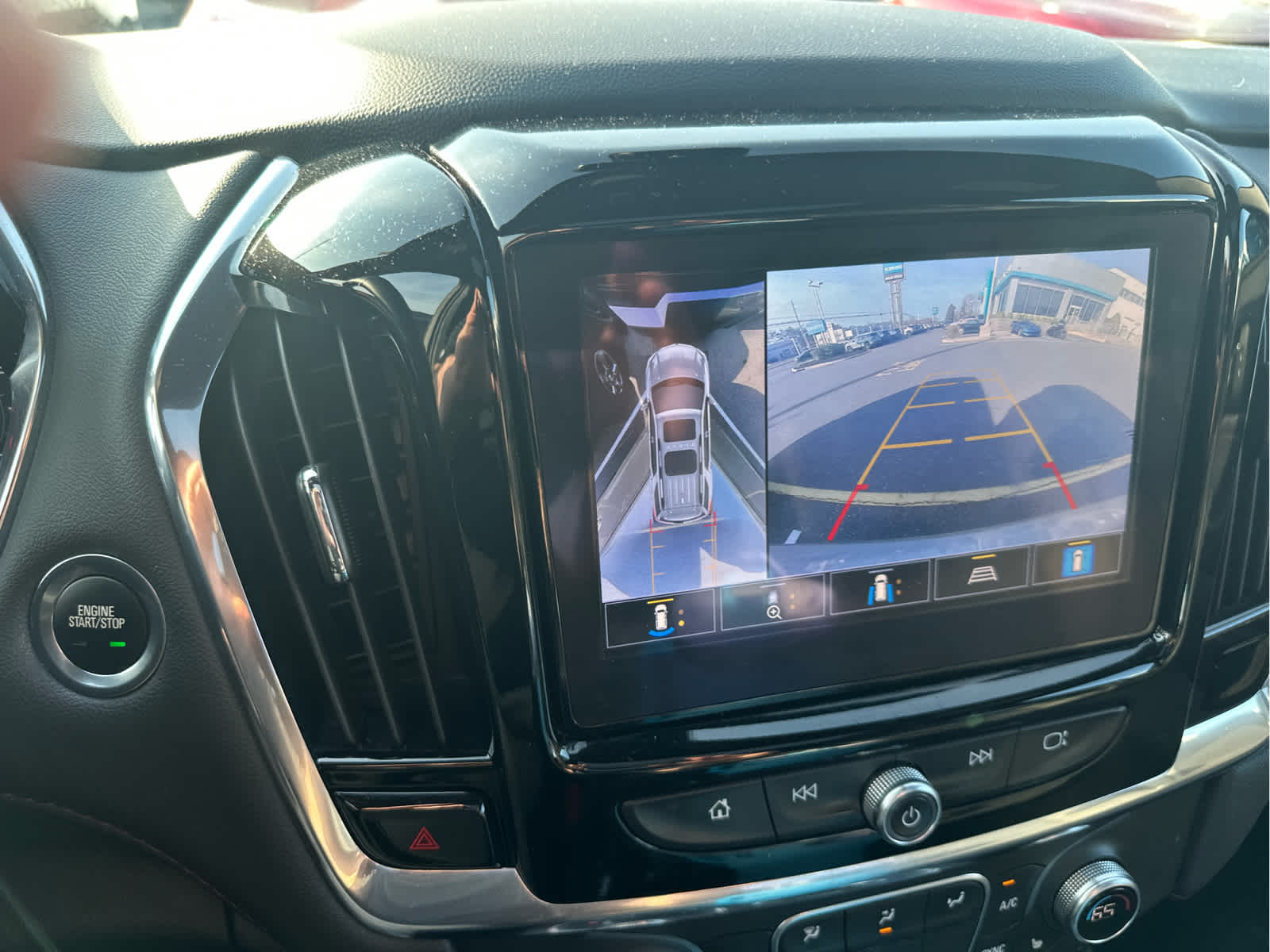 2023 Chevrolet Traverse RS