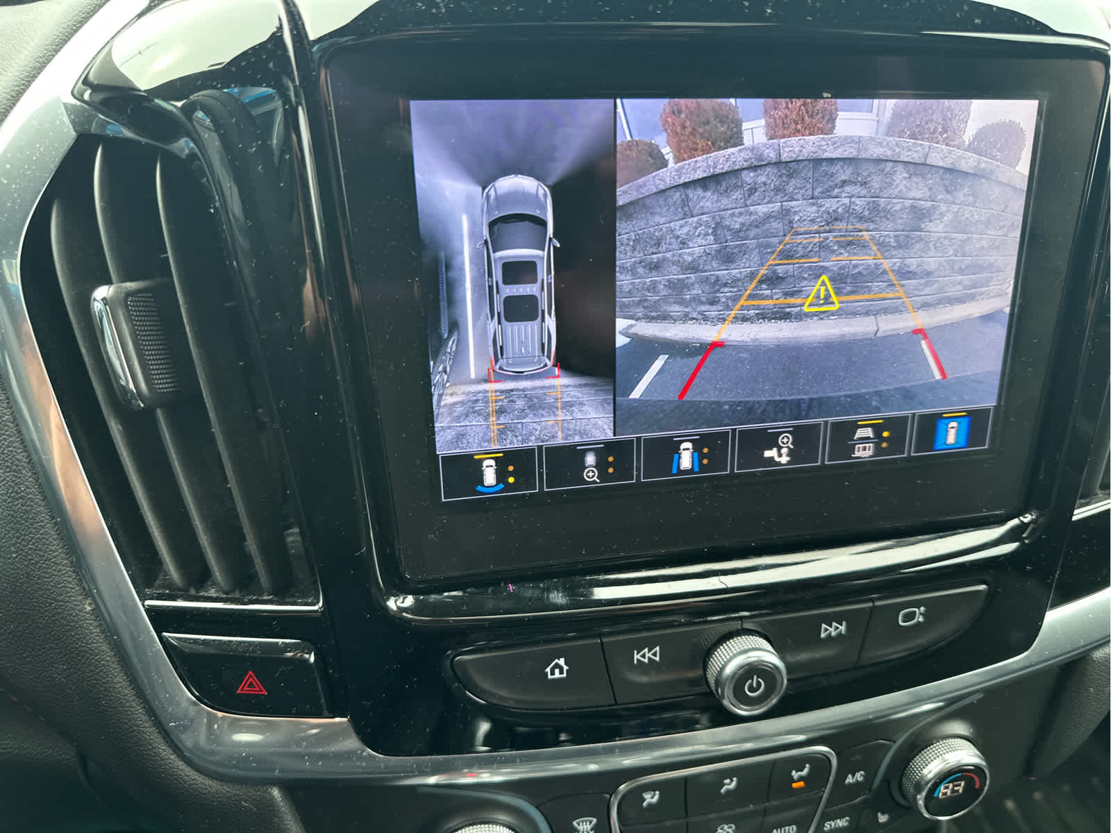 2022 Chevrolet Traverse RS