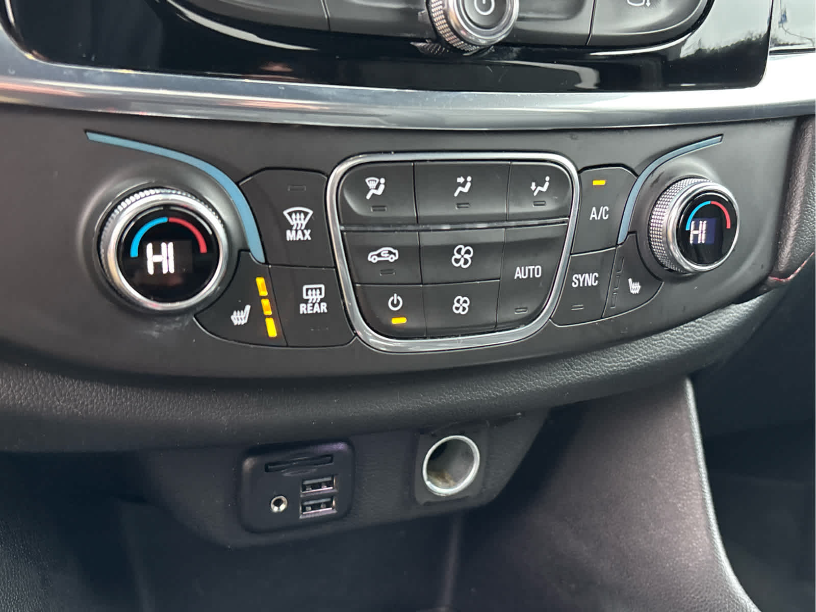 2022 Chevrolet Traverse RS