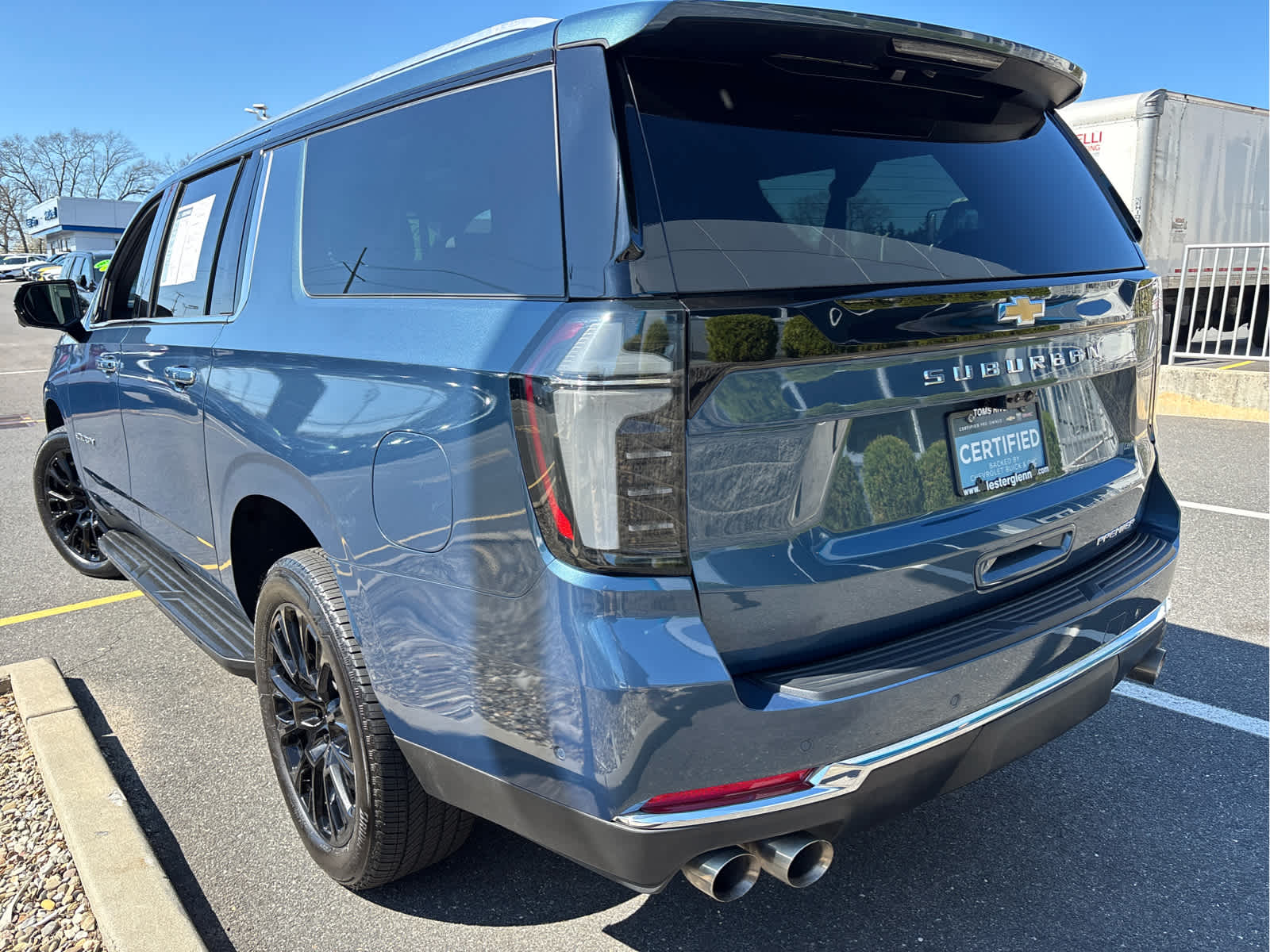 2025 Chevrolet Suburban Premier