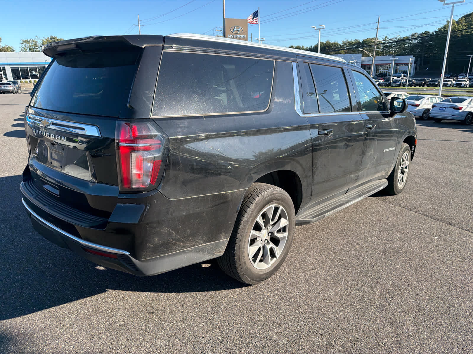 2023 Chevrolet Suburban LS