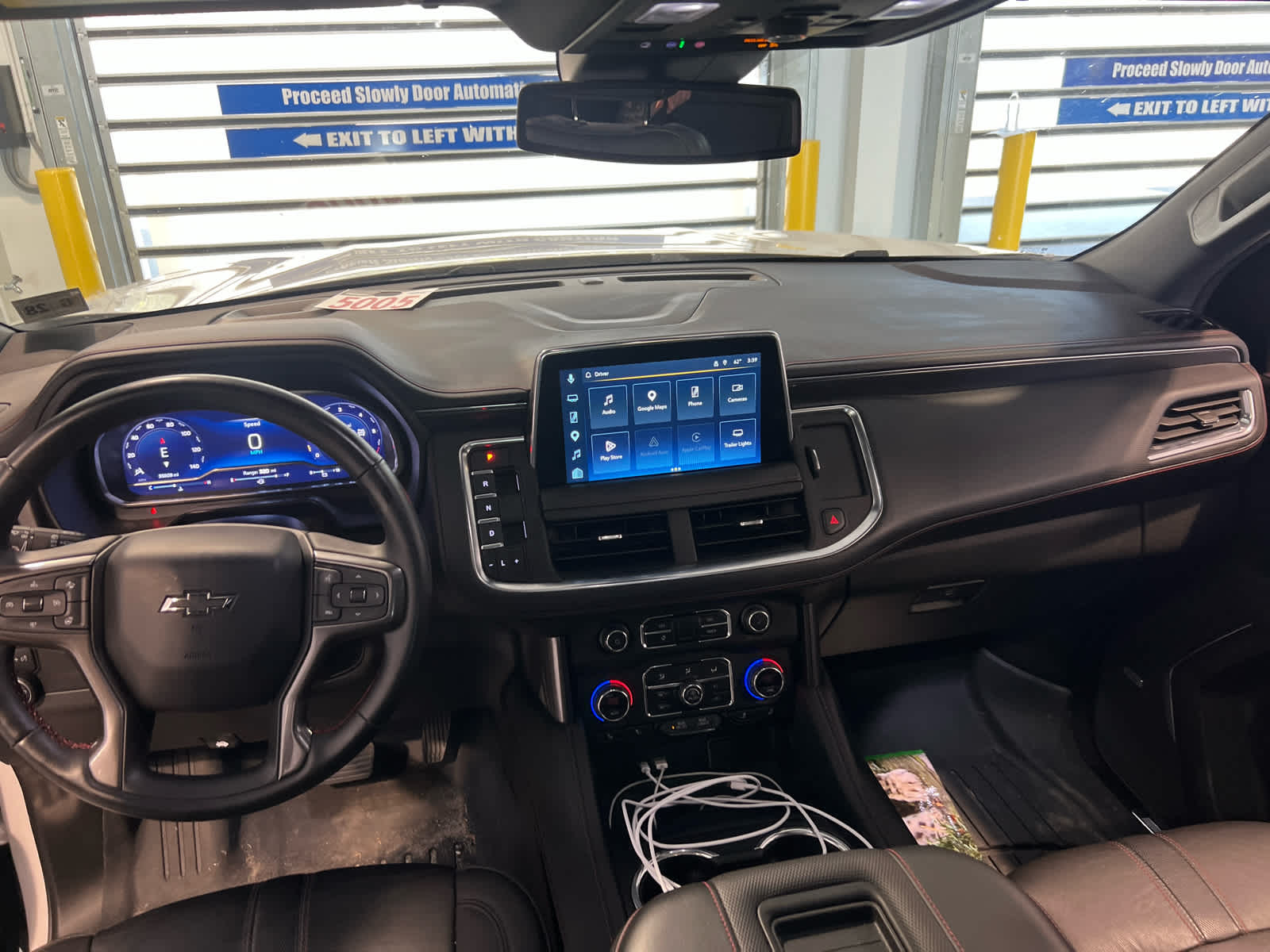 2023 Chevrolet Suburban RST