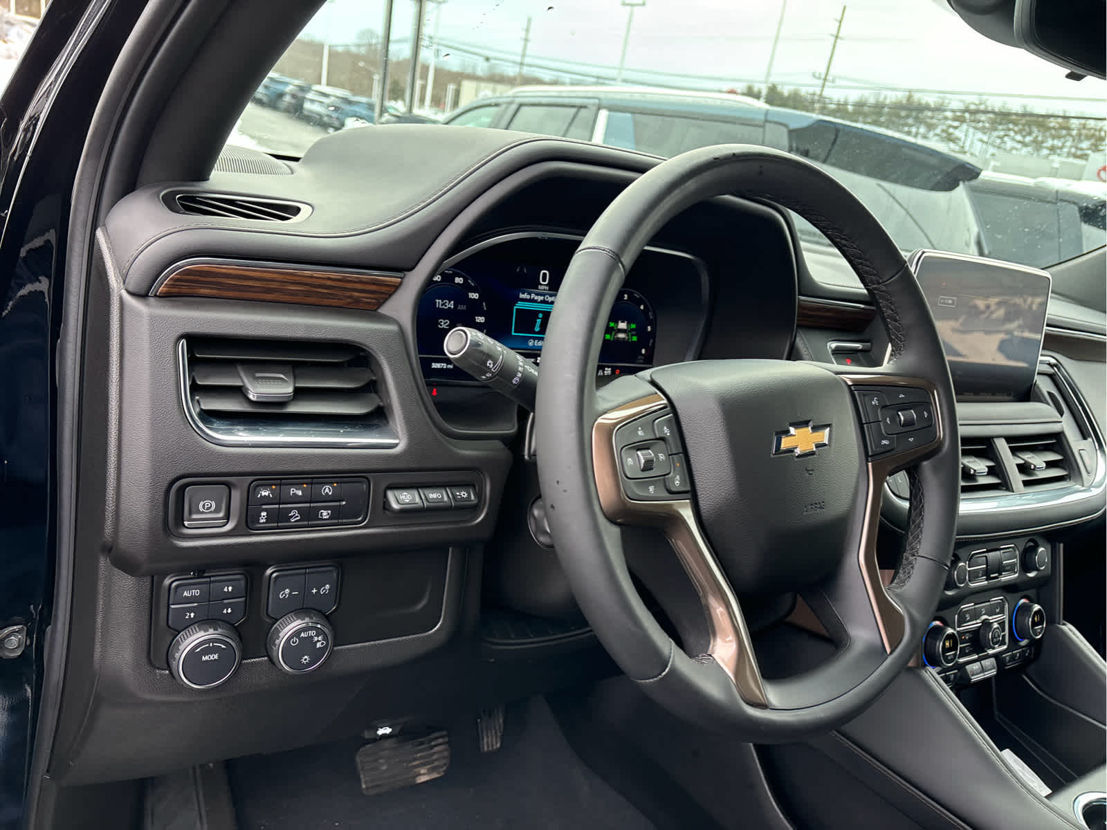 2023 Chevrolet Suburban High Country