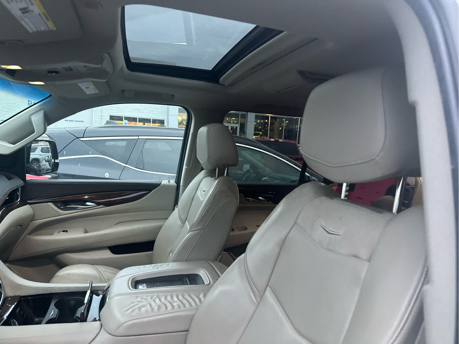 2017 Cadillac Escalade Luxury