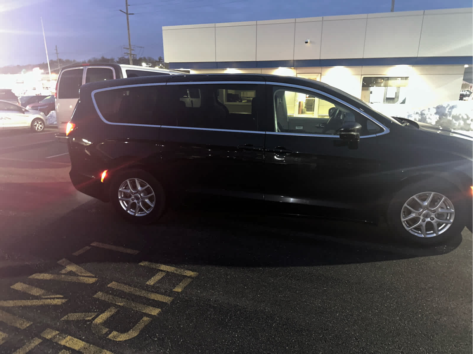 2024 Chrysler Pacifica Touring L