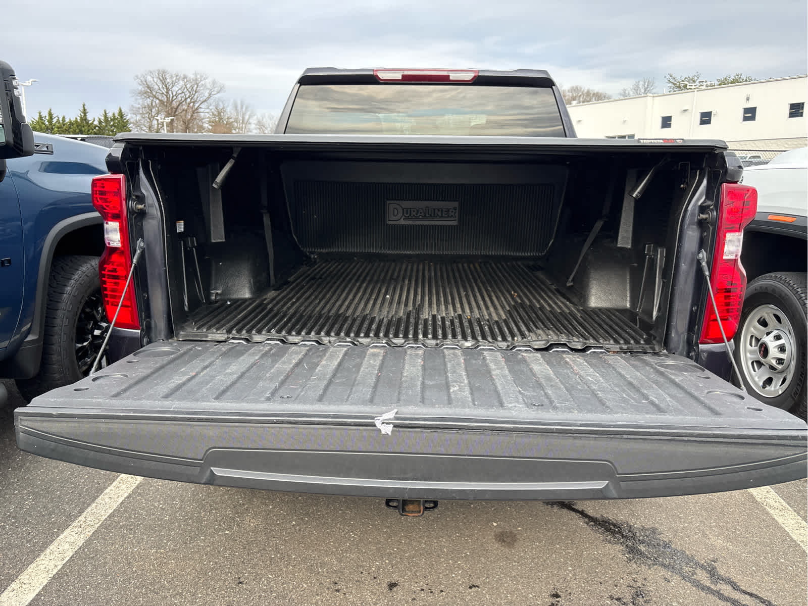 2023 Chevrolet Silverado 1500 LT (2FL)