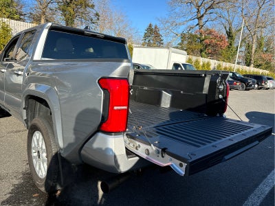 2024 Toyota Tacoma 4WD SR5