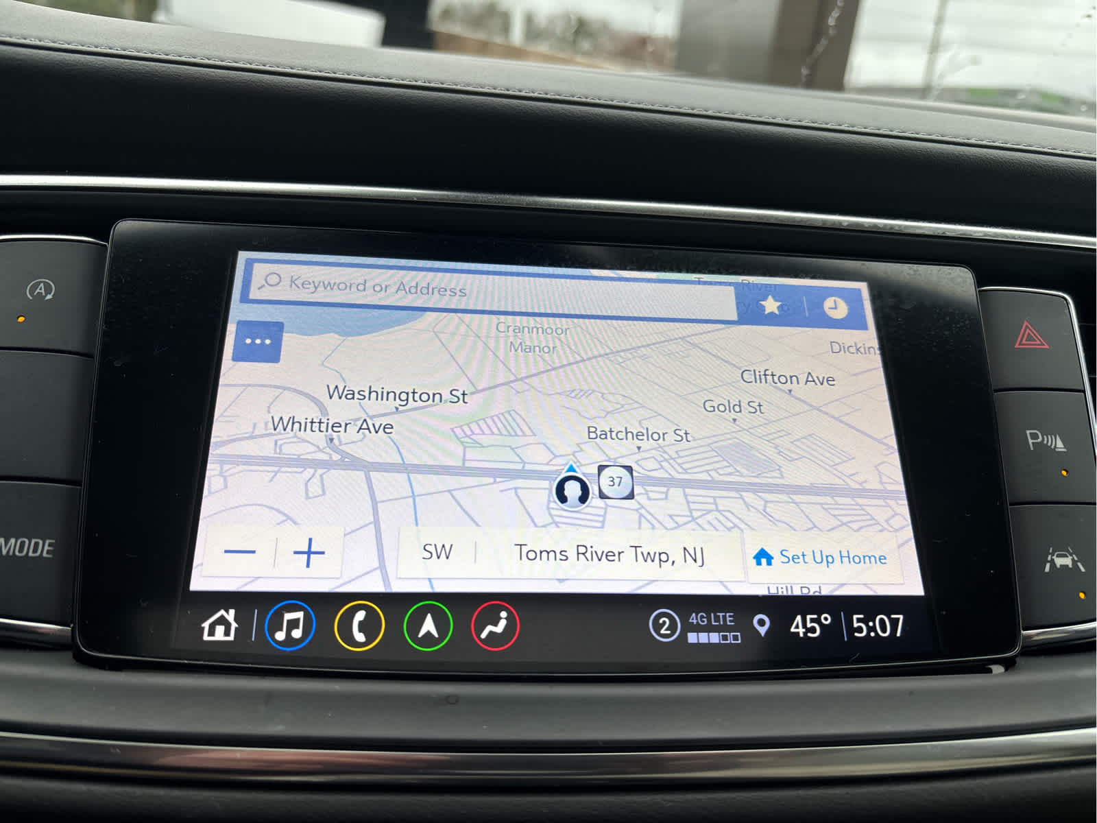 2024 Buick Enclave Essence