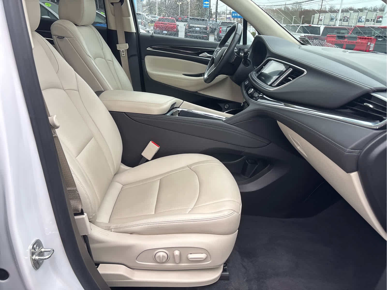 2024 Buick Enclave Essence