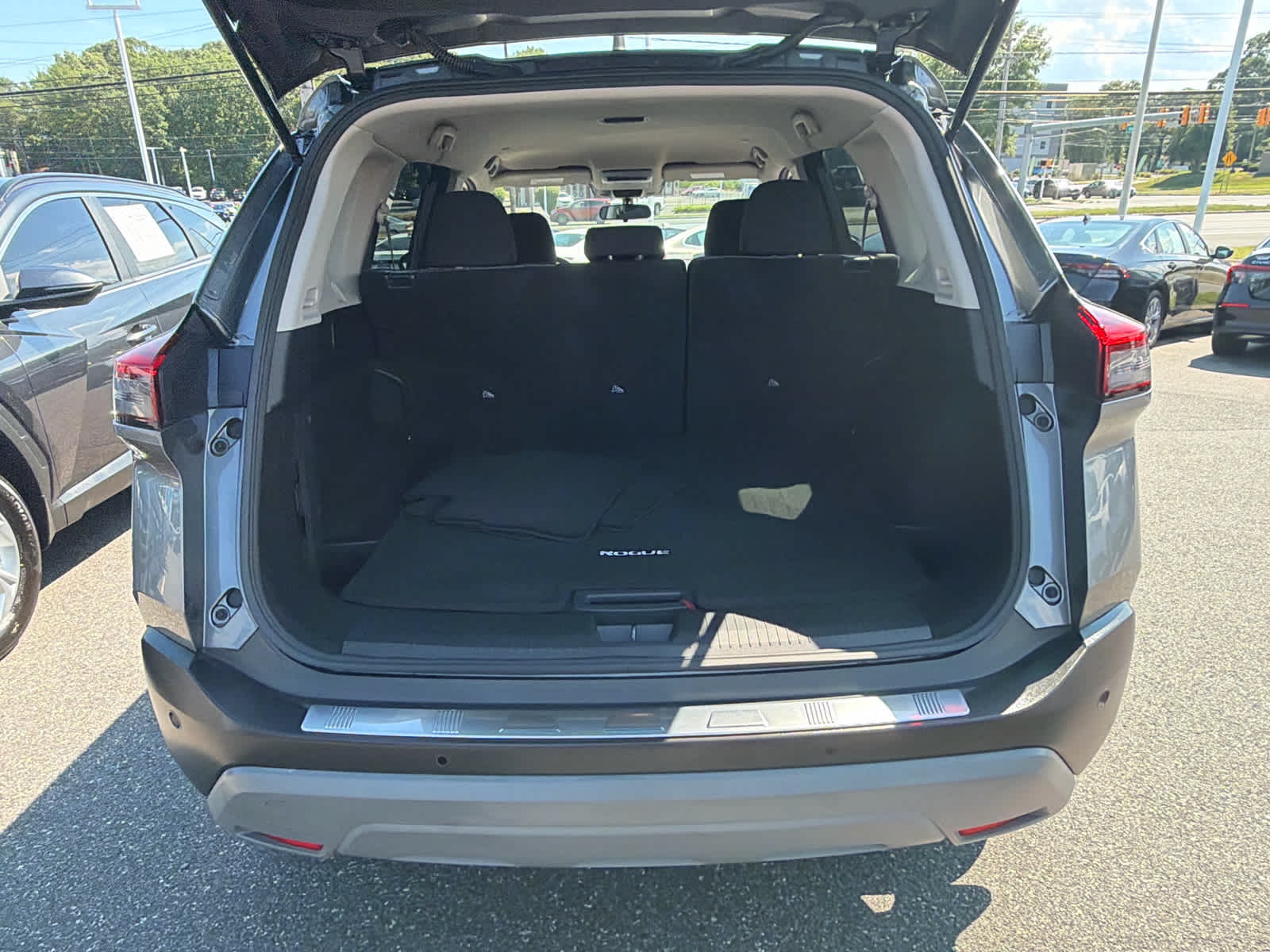 2023 Nissan Rogue SV Intelligent AWD