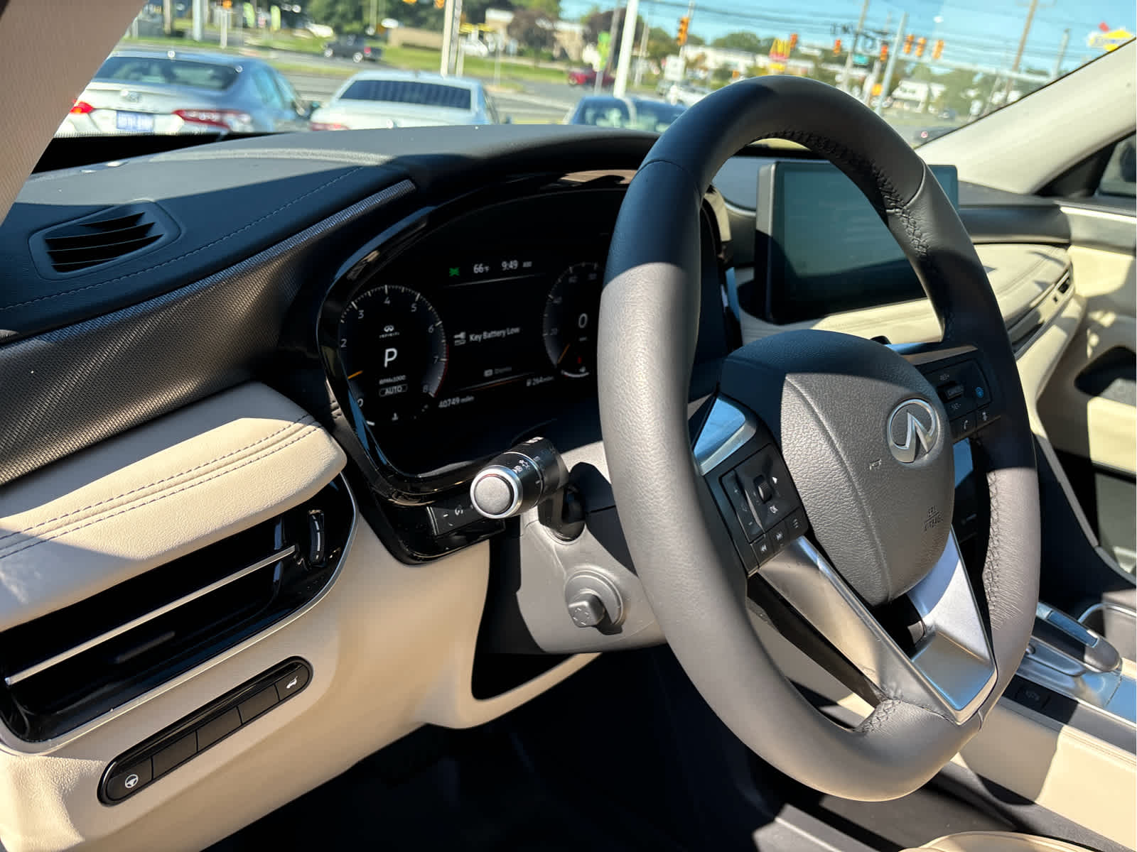 2022 INFINITI QX60 LUXE AWD