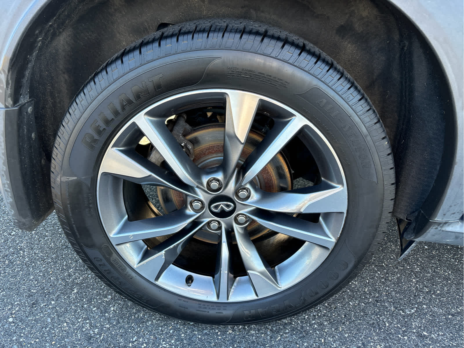 2022 INFINITI QX60 LUXE AWD