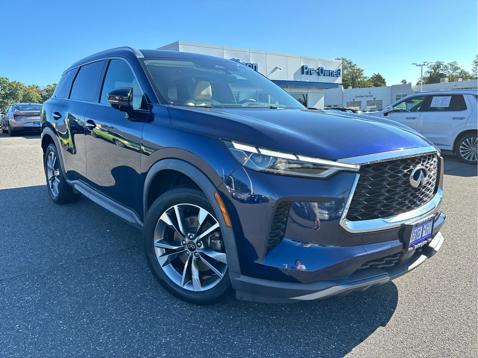 2022 INFINITI QX60 LUXE AWD