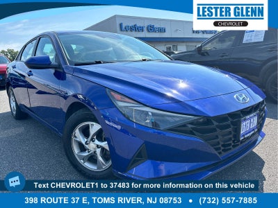 2022 Hyundai Elantra SE