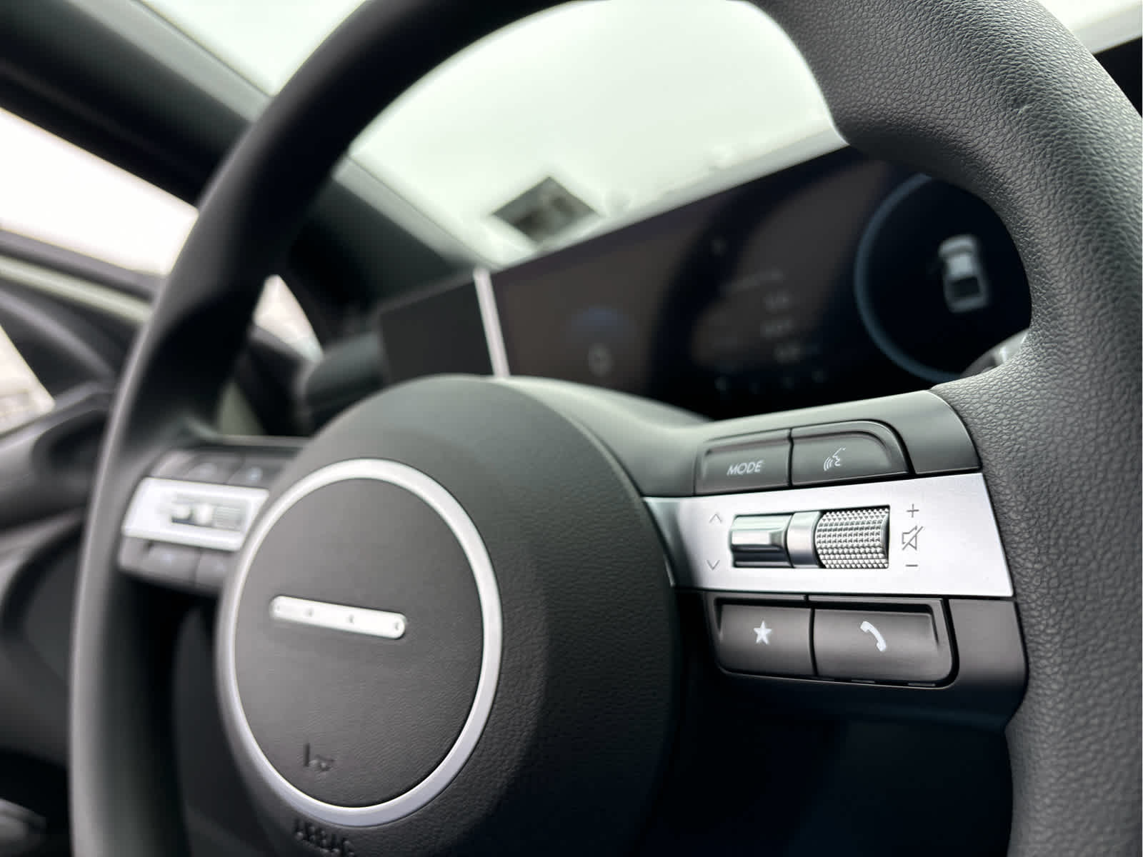 2025 Hyundai Santa Cruz SEL Activity