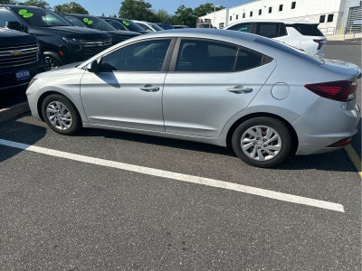 2020 Hyundai Elantra SE