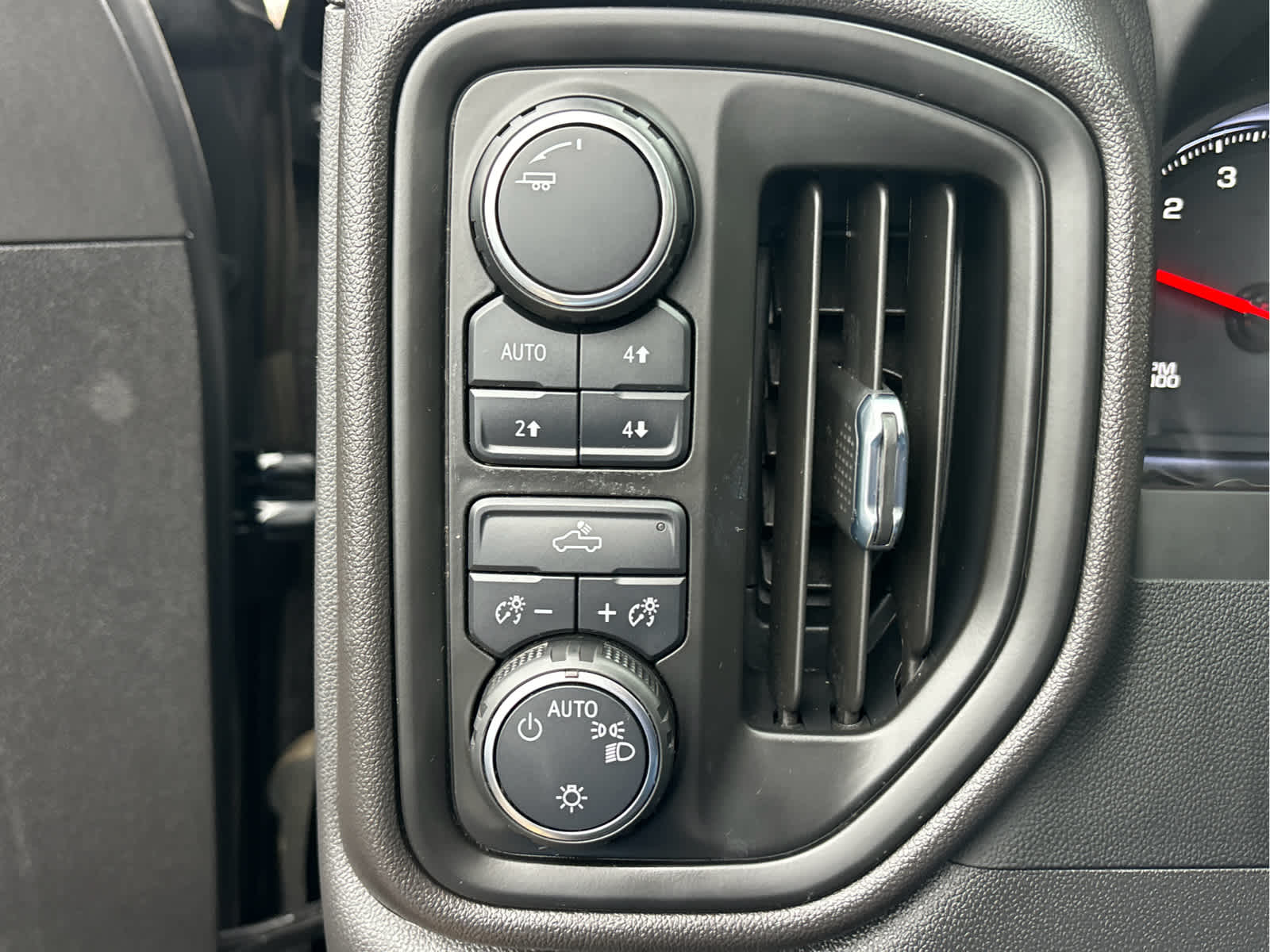 2023 Chevrolet Silverado 1500 Custom Trail Boss