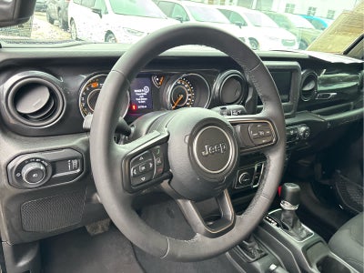 2023 Jeep Wrangler Sport Altitude