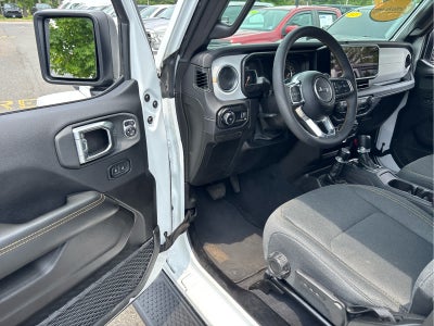 2025 Jeep Wrangler Sahara