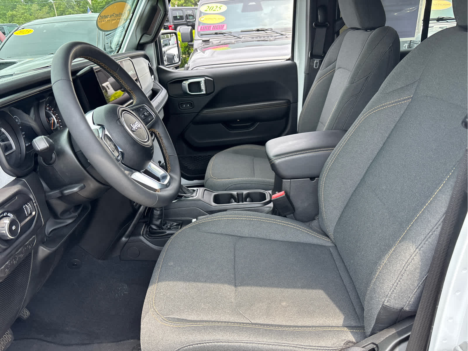2025 Jeep Wrangler Sahara